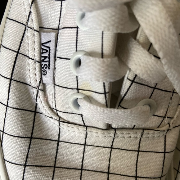 Vans shoes - Picture 11 of 12